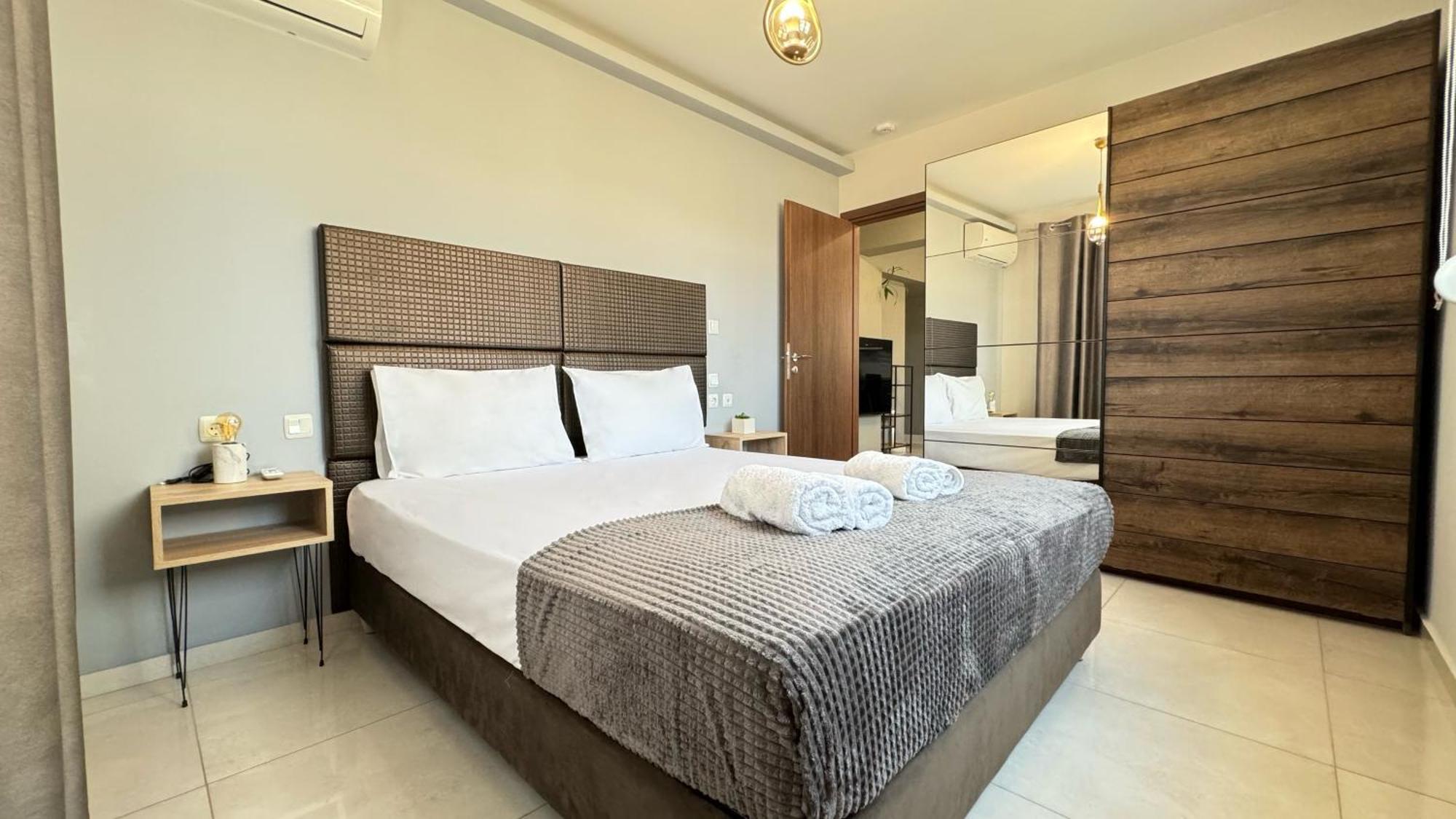 Unique1 - Two Bedroom Private Lux City Apartment Heraklion (Crete) Exterior foto